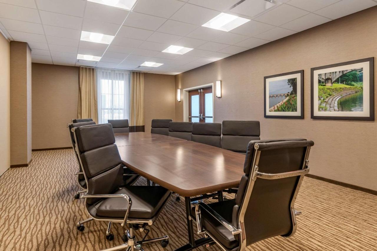 Comfort Suites Camp Hill-Harrisburg West Εξωτερικό φωτογραφία