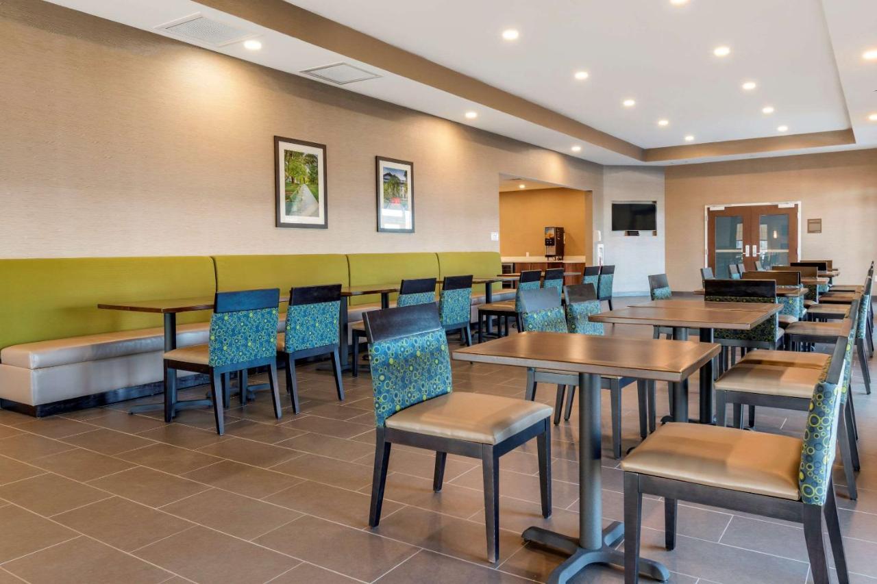 Comfort Suites Camp Hill-Harrisburg West Εξωτερικό φωτογραφία